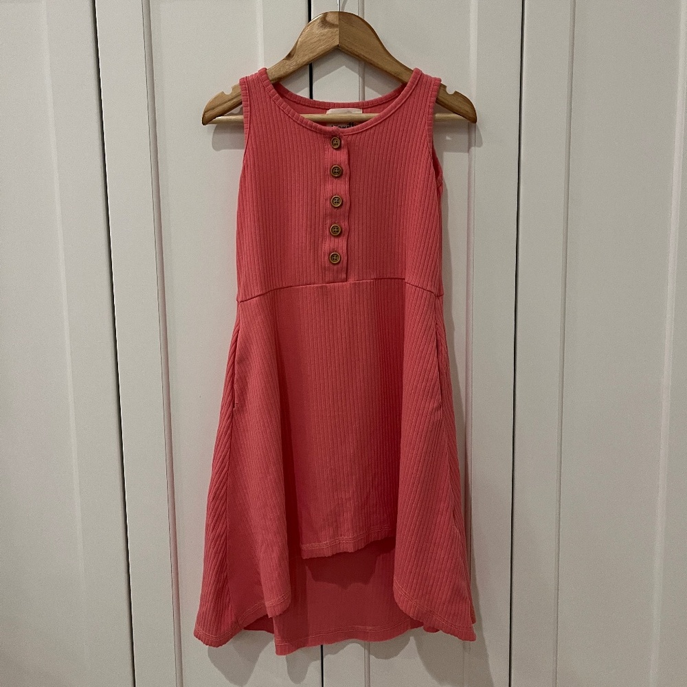 Vignette sleeveless dress with pockets